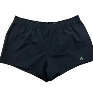 Vineyard Vines Performance Shorts in Black